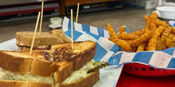 Eat - Fox Place Grill